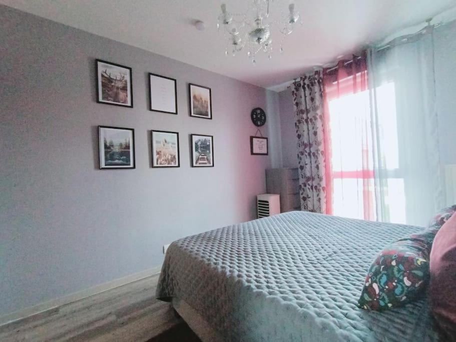 Appartement 4 Pieces - La Rose Des Yvelines - Classe 3 Etoiles トラップ エクステリア 写真